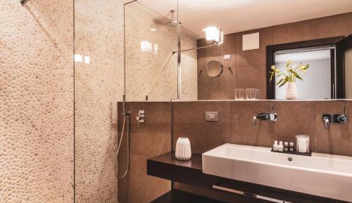 Royal Suite with Mountain View 