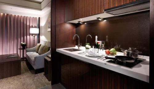 King Suite with City View