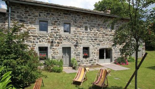 Holiday Home (8 Adults)