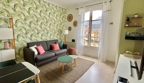 Studio with Sofa Bed
