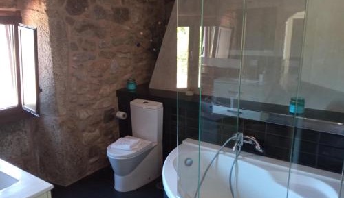 Double or Twin Room with Private Bathroom