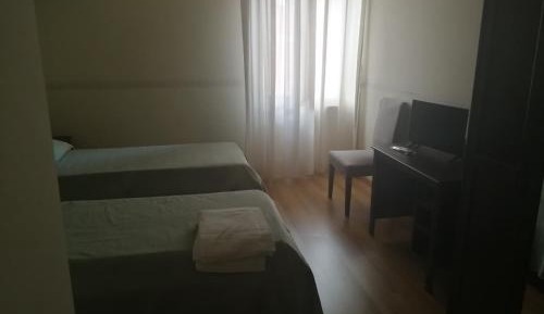 Comfort Triple Room