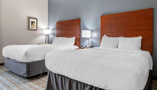 Queen Room with Two Queen Beds - Accessible/Non-Smoking 