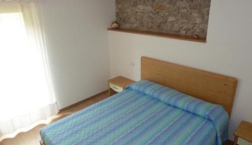 One-Bedroom Apartment with Balcony