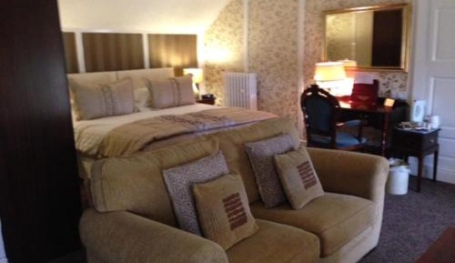 Family Room with Garden View