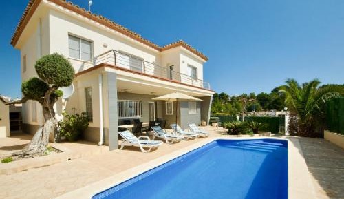 Villa - Beach Front