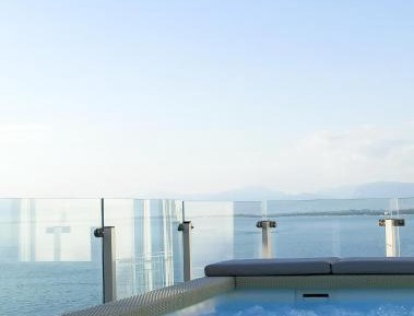 Deluxe Double Room with Balcony and Sea View