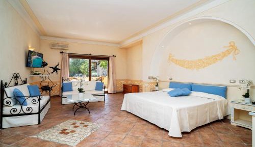 Junior Suite with Balcony