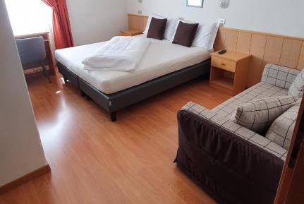 Basic Triple Room