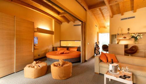 Premium Suite