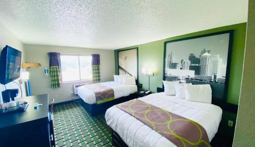 Queen Room with Two Queen Beds - Non-Smoking