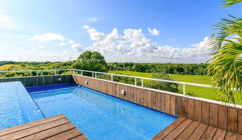 2BR Rooftop Pool & Private Terrace