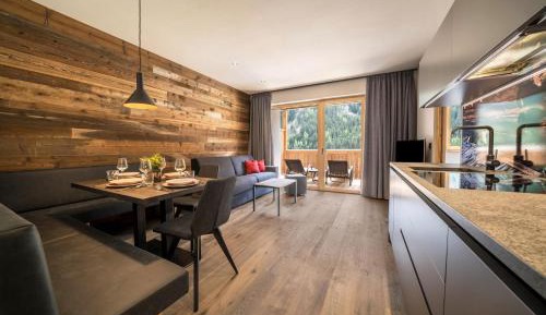 Three-Bedroom Superior Apartment