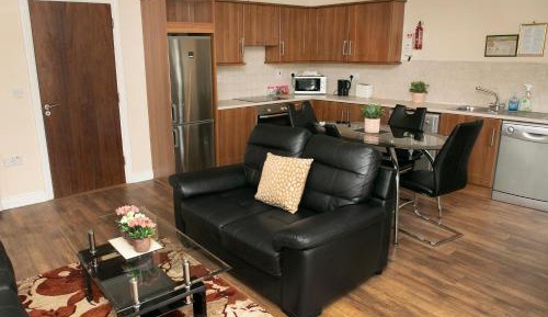 Two-Bedroom Apartment (5 Adults)