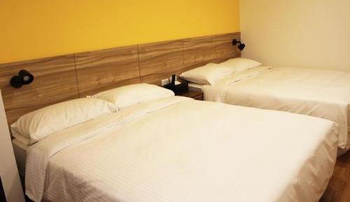 Standard Quadruple Room - No Window