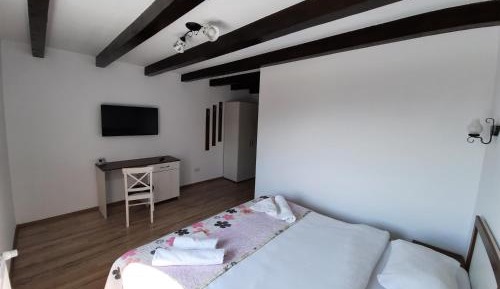 Double or Twin Room with Private Bathroom