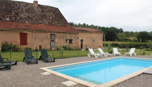 Three-Bedroom House La Toupine