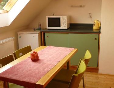 Studio (3 Adults)