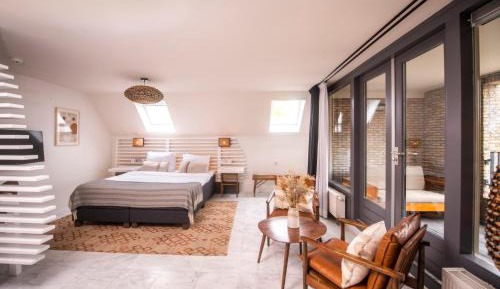 Loggia Suite