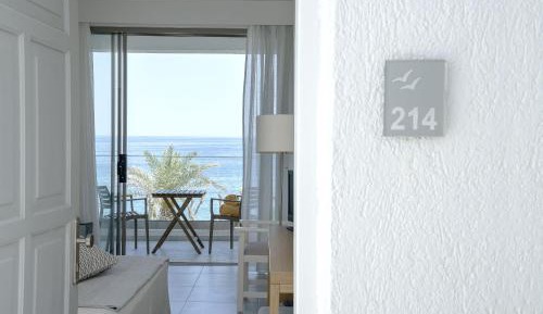 Superior Double or Twin Room with Sea Front