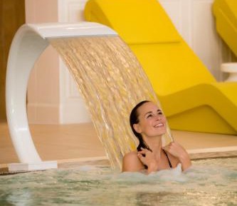 Privilege Room with Pool View and Spa Access