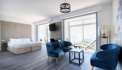 Deluxe Queen Room