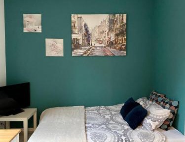 Studio Apartment