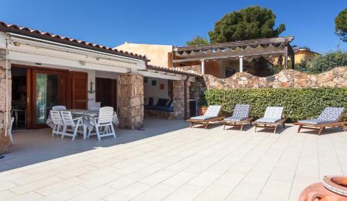 Villa with Garden View
