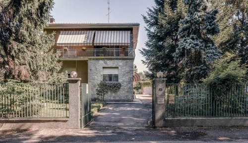 Two-Bedroom Apartment with Terrace