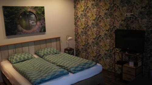 Standard Double or Twin Room with Garden View