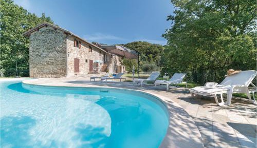 Five-Bedroom Holiday Home