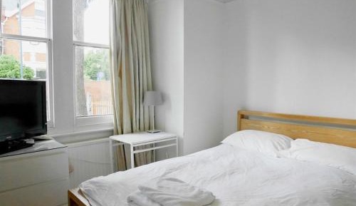 Twin Room with Shared Bathroom
