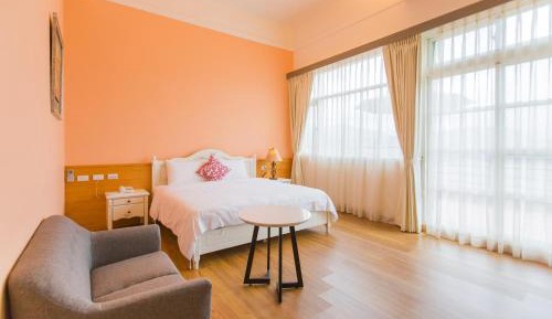 King Room with Mountain View