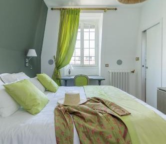 Deluxe Double Room with Shower