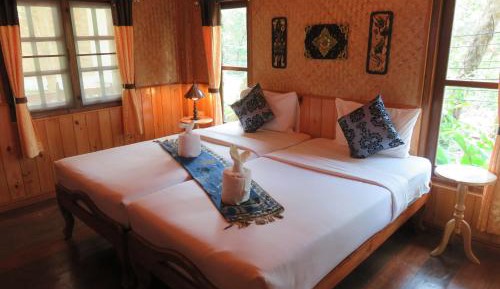 Deluxe Double or Twin Room with Garden View