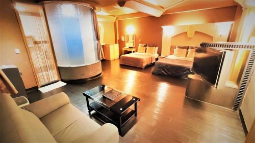 Comfort Quadruple Room with Hot Spring (Check-in after 21:00PM)