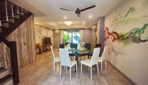 Three-Bedroom Townhouse