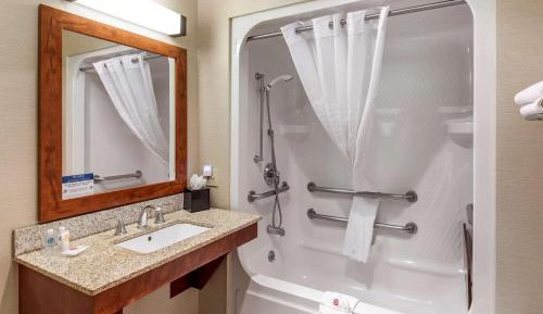 Queen Room - Disability Access/Non-Smoking