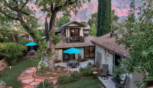 Deluxe Family Suite - Angels Landing Suite