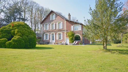 Six-Bedroom House