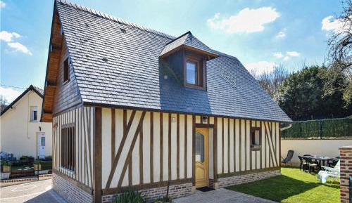 Three-Bedroom Holiday Home 