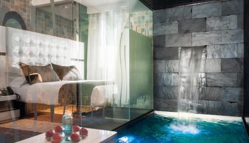 Suite with Private Pool and Private Garden