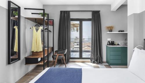 Deluxe Double Room with Terrace and Acropolis View