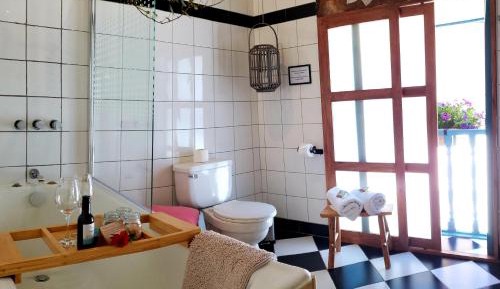 Deluxe Double Room with Bath