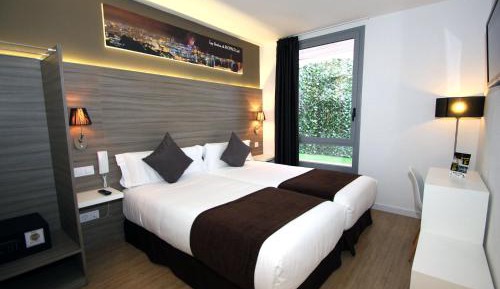 Deluxe Double or Twin Room