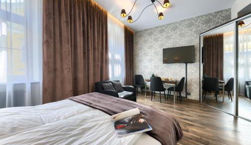 Apartment with Shower