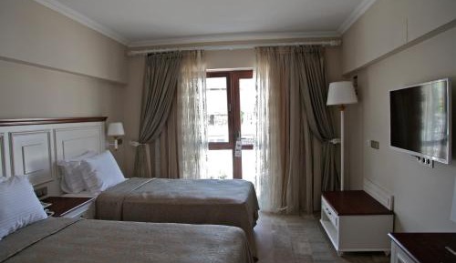 Superior double room with French Balcony