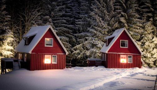 Three-Bedroom Holiday Home 