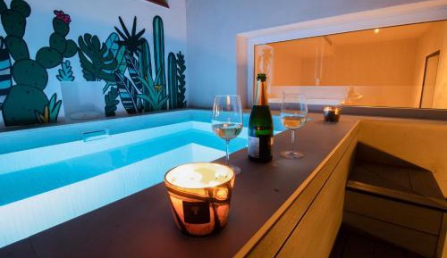 Penthouse Apartment with Private Pool 2