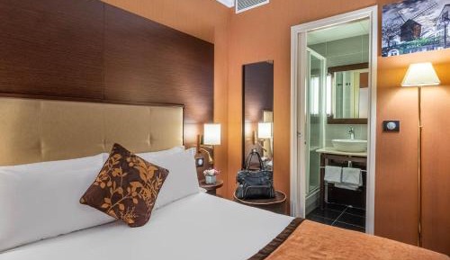 CLASSIC Double Room – Courtyard View